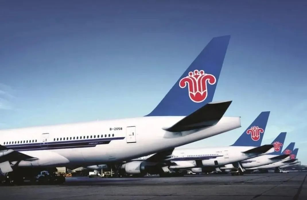777(й)Ӣжٷ