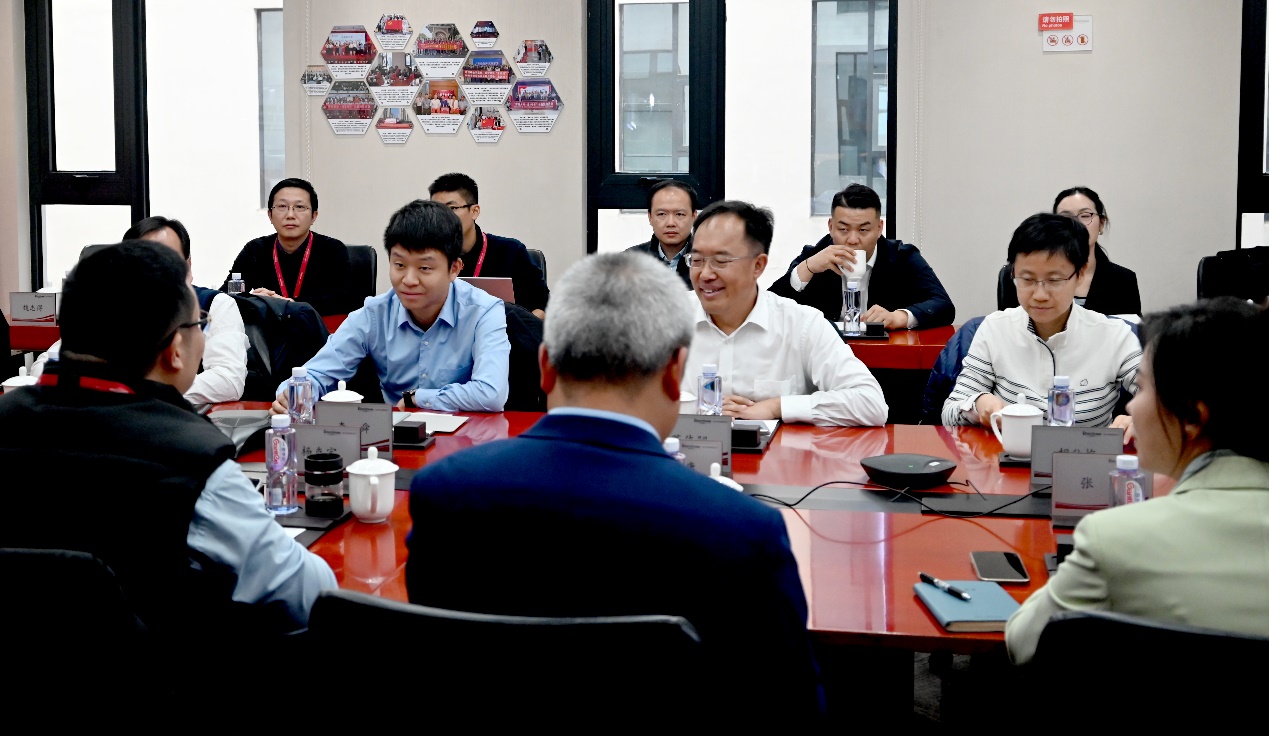 ����777(�й�)Ӣ���ж����ٷ��������