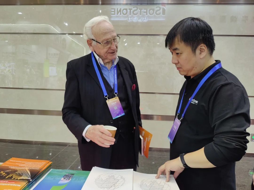 ����777(�й�)Ӣ���ж����ٷ��������